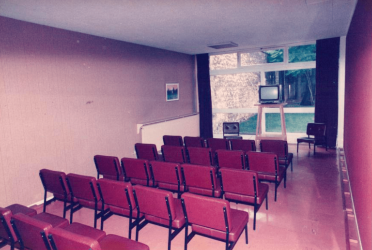 Photo de la salle TV du Foyer de Reuilly en 1975